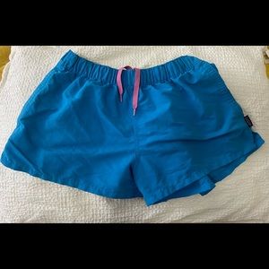 Patagonia women’s barely baggies shorts!